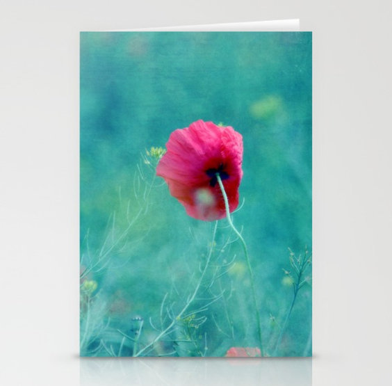 Kunst Karte mit Umschlag Mohnblüte im Feld pink